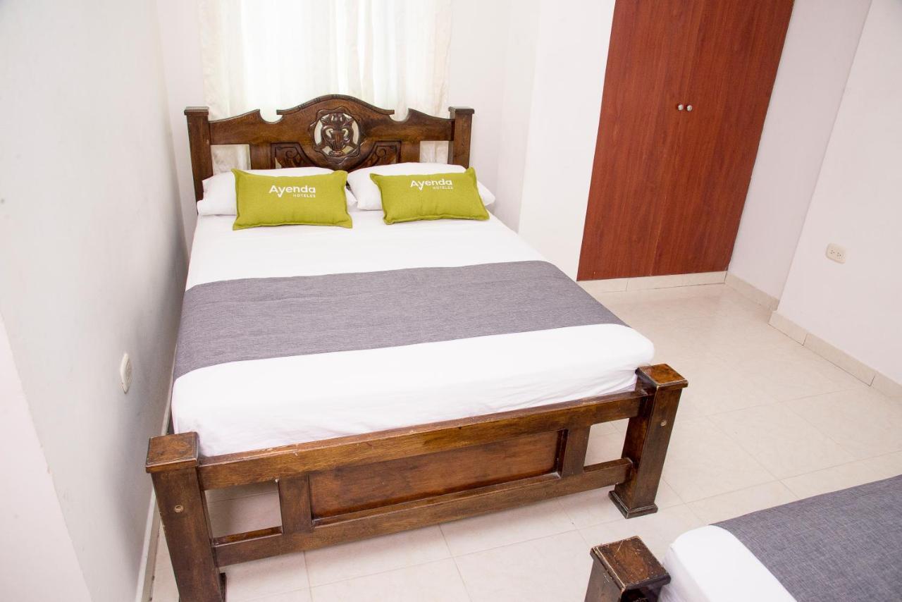 Ayenda Hotel Coral ซันตามาร์ตา ภายนอก รูปภาพ